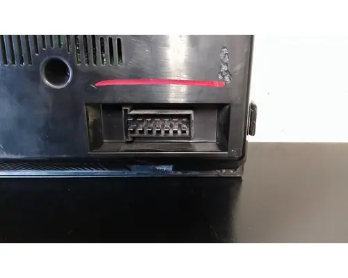 KENWORTH T800 GAUGE CLUSTER