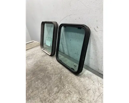 KENWORTH T800 Glass