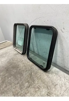 KENWORTH T800 Glass