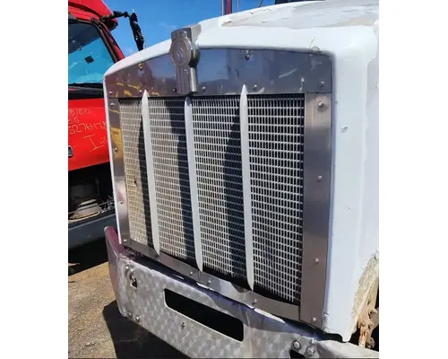 KENWORTH T800 Grille