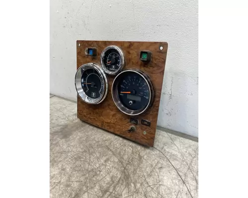 KENWORTH T800 Instrument Cluster