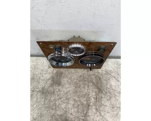 KENWORTH T800 Instrument Cluster