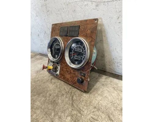 KENWORTH T800 Instrument Cluster