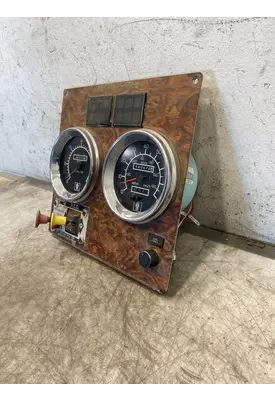 KENWORTH T800 Instrument Cluster