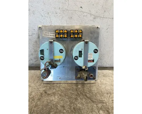 KENWORTH T800 Instrument Cluster