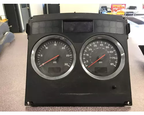 KENWORTH T800 Instrument Cluster