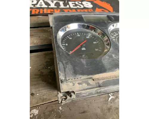 KENWORTH T800 Instrument Cluster