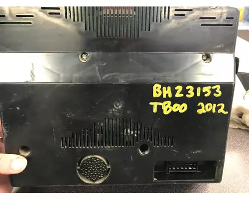 KENWORTH T800 Instrument Cluster