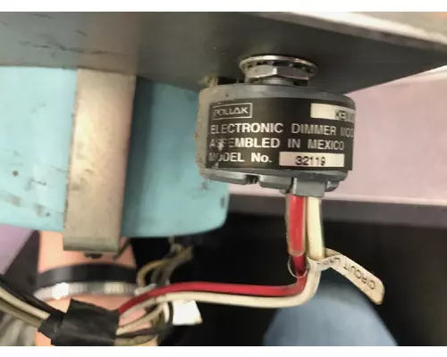 KENWORTH T800 Instrument Cluster
