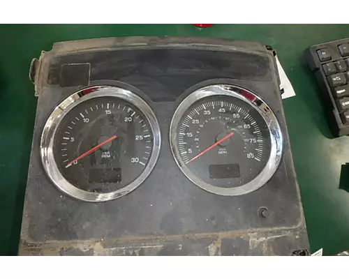 KENWORTH T800 Instrument Cluster