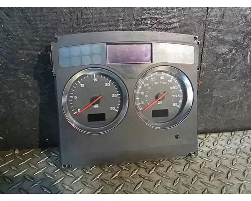 KENWORTH T800 Instrument Cluster