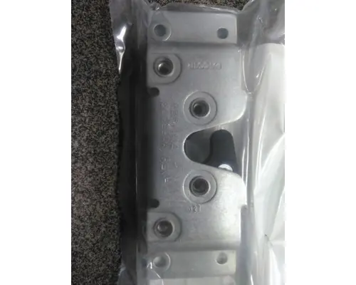 KENWORTH T800 LATCHLOCKLEVER