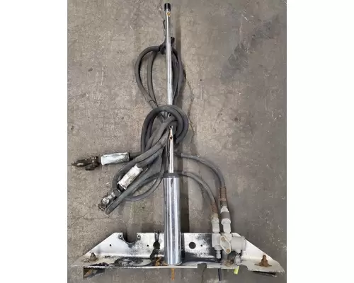 KENWORTH T800 POGO stick, Airelectrical line mount