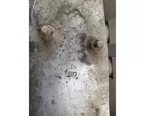 KENWORTH T800 POGO stick, Airelectrical line mount