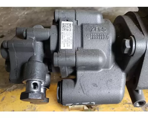 KENWORTH T800 Power Steering Pump