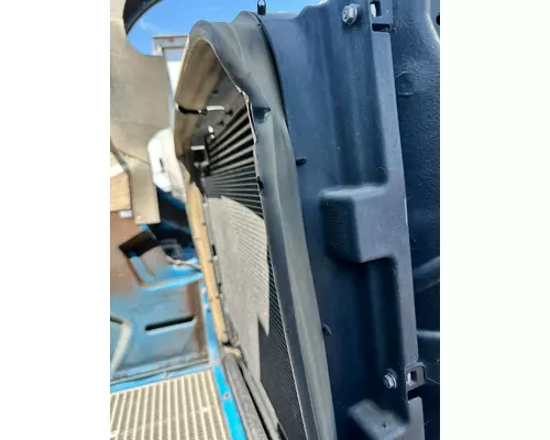 KENWORTH T800 Radiator Shroud