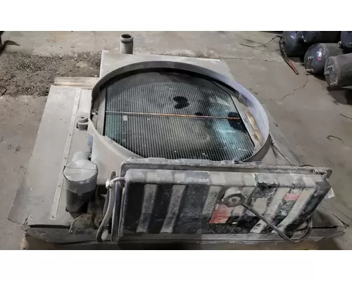 KENWORTH T800 Radiator