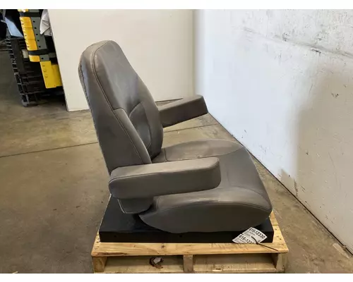 KENWORTH T800 Seat, Front
