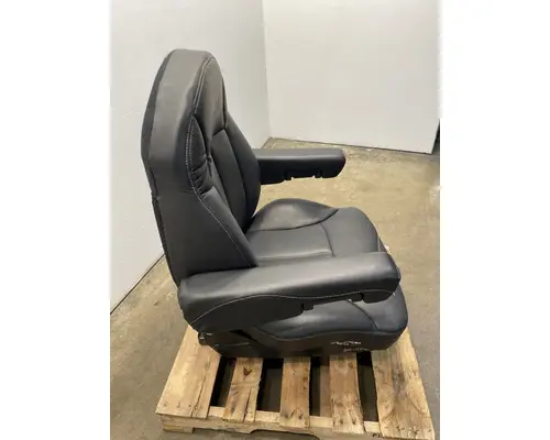 KENWORTH T800 Seat, Front