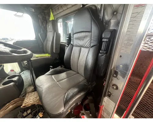 KENWORTH T800 Seat, Front
