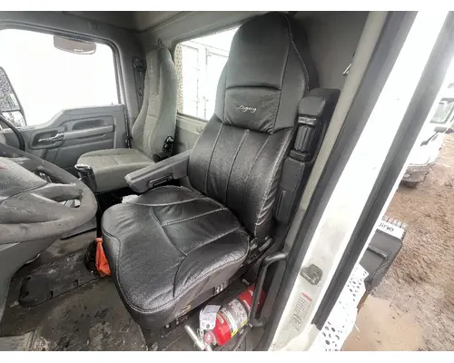 KENWORTH T800 Seat, Front