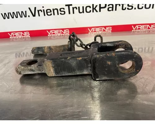 KENWORTH T800 TOW PIN, HITCH, PINTLE