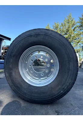KENWORTH T800 Tire and Rim