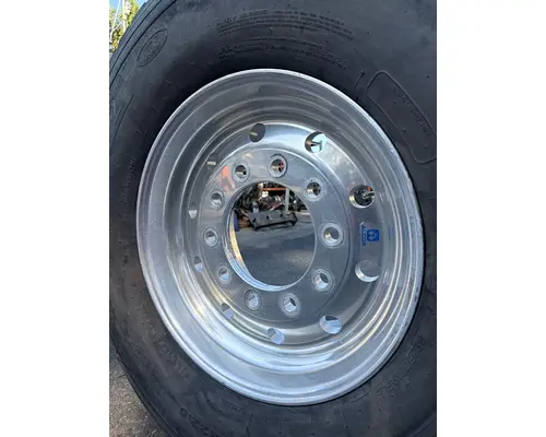 KENWORTH T800 Tire and Rim