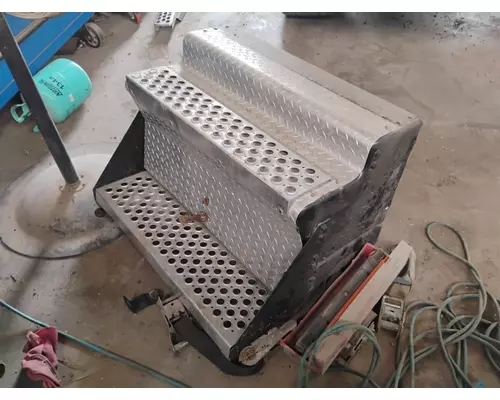 KENWORTH T800 Tool Box