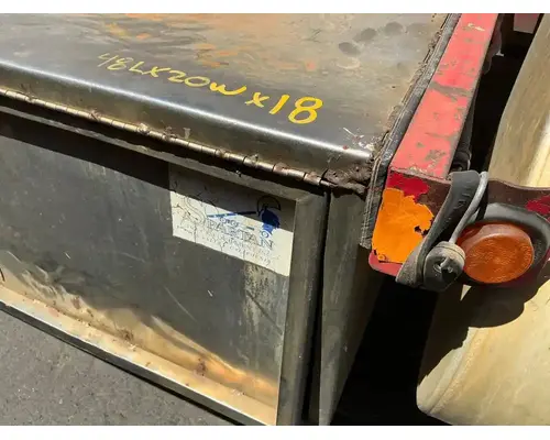 KENWORTH T800 Tool Box