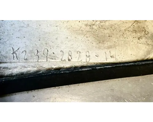 KENWORTH T800 Wet Kit or Hydraulic Tank