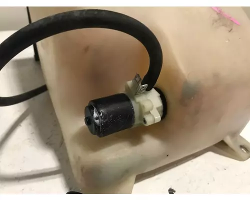 KENWORTH T800 Windshield Washer Reservoir