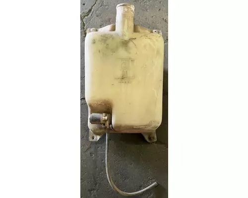 KENWORTH T800 Windshield Washer Reservoir