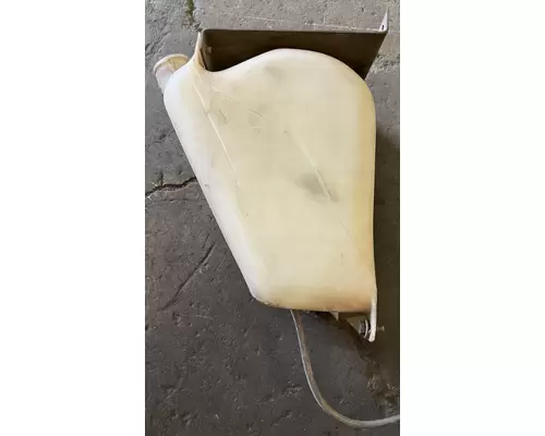 KENWORTH T800 Windshield Washer Reservoir
