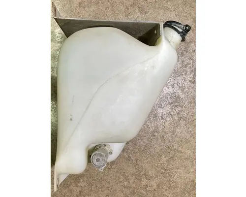 KENWORTH T800 Windshield Washer Reservoir