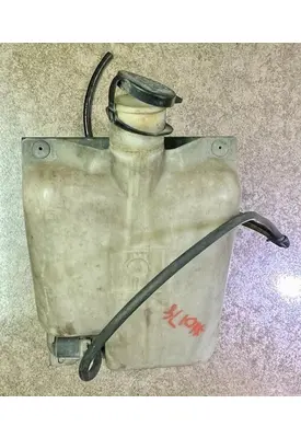 KENWORTH T800 Windshield Washer Reservoir