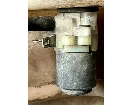 KENWORTH T800 Windshield Washer Reservoir