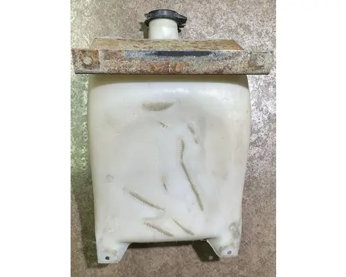 KENWORTH T800 Windshield Washer Reservoir