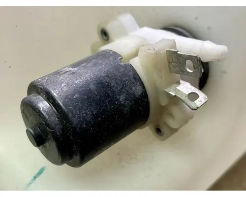 KENWORTH T800 Windshield Washer Reservoir