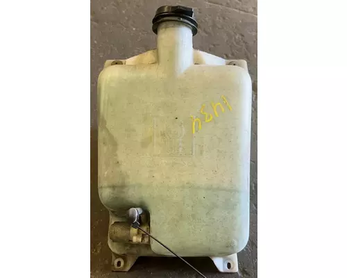 KENWORTH T800 Windshield Washer Reservoir