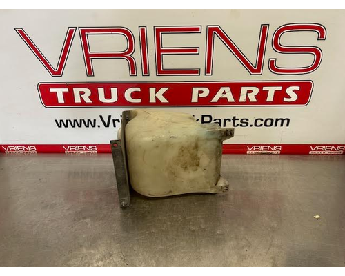 KENWORTH T800 Windshield Washer Reservoir