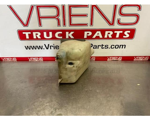 KENWORTH T800 Windshield Washer Reservoir