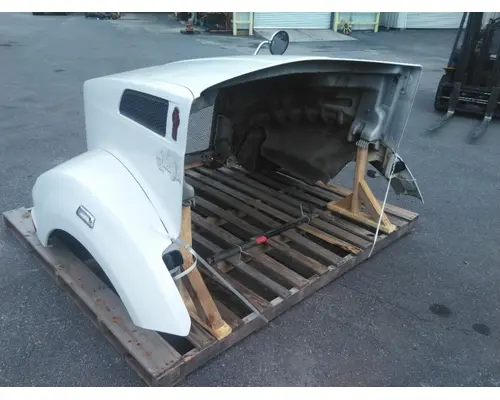 KENWORTH T880 2013-2025 HOOD
