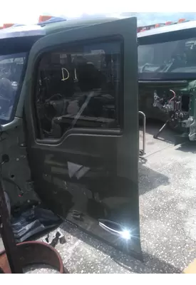 KENWORTH T880 2013-2026 DOOR ASSEMBLY, FRONT