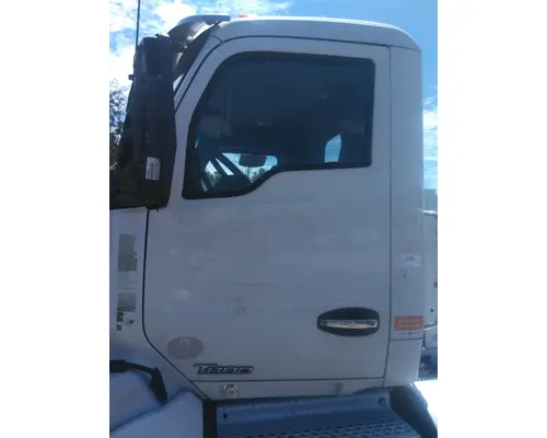 KENWORTH T880 2013-2026 DOOR ASSEMBLY, FRONT