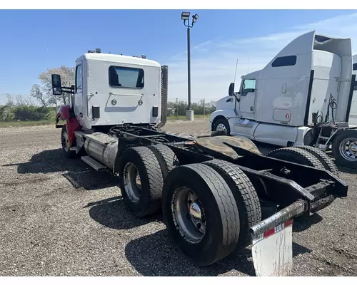 KENWORTH T880 Day cab Heavy Trucks