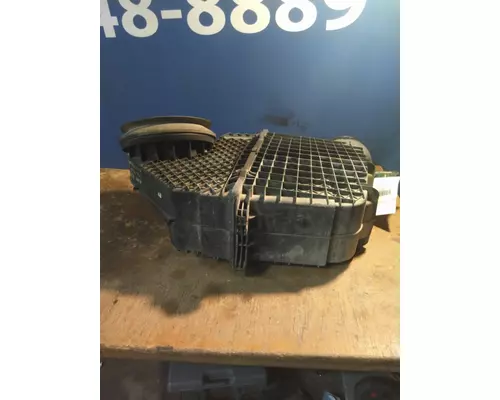 KENWORTH T880 AIR CLEANER