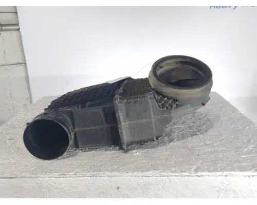 KENWORTH T880 AIR CLEANER