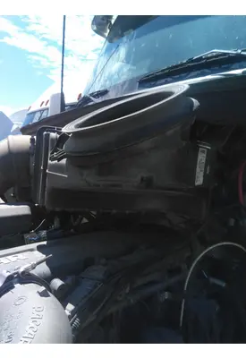 KENWORTH T880 AIR CLEANER
