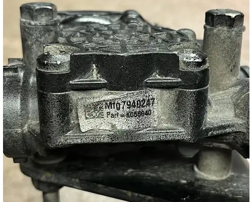 KENWORTH T880 Abs Modulator Valve